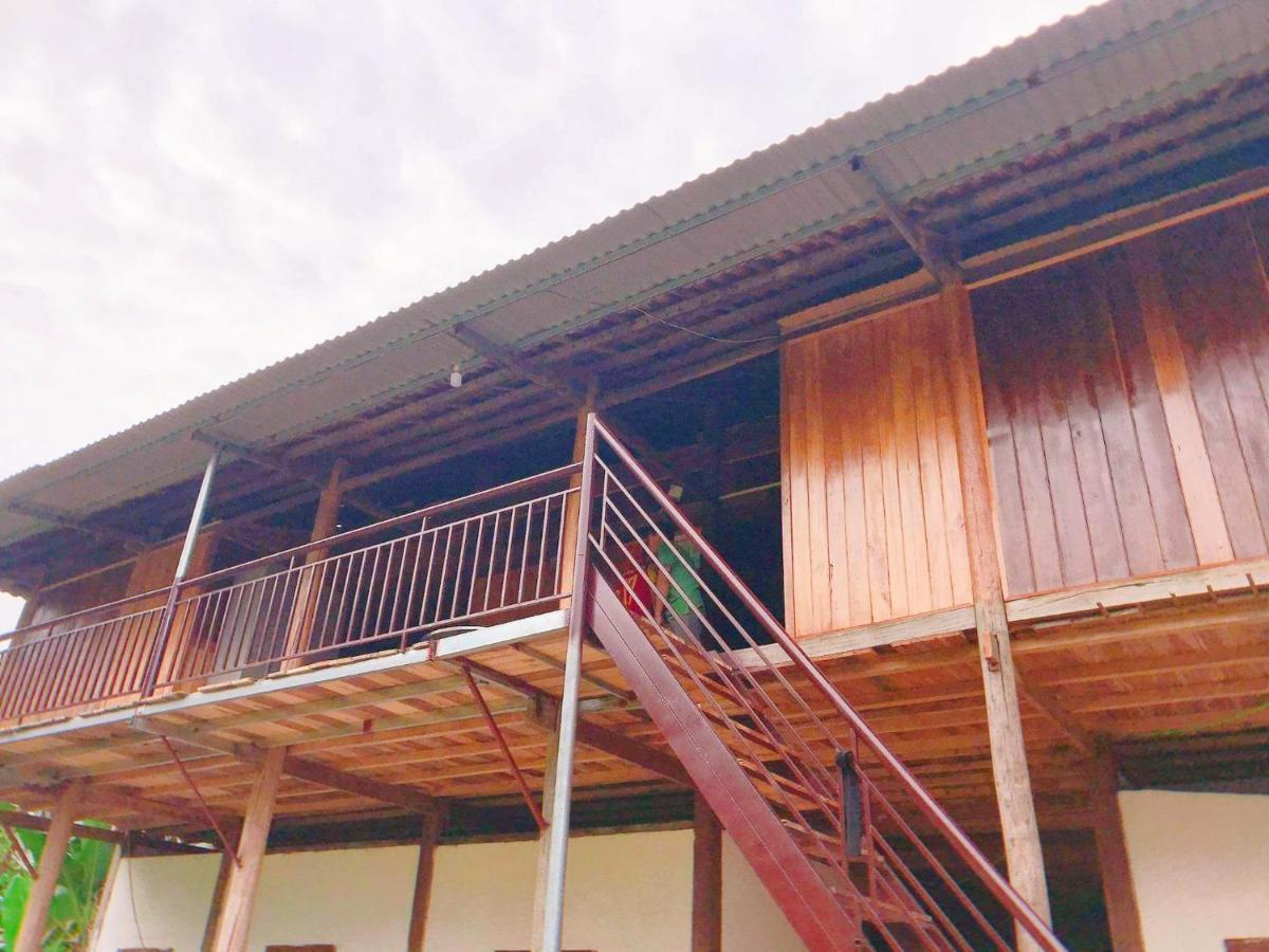 Hoang Quan Homestay Ba Be Bagian luar foto